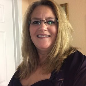 Meet your Posher, Denise